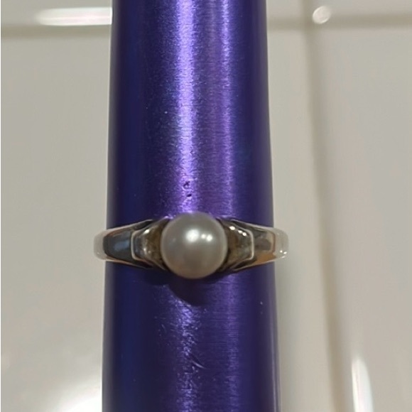 James Avery Retired Scrolled Pearl Ring size 7.5 - Picture 3 of 10